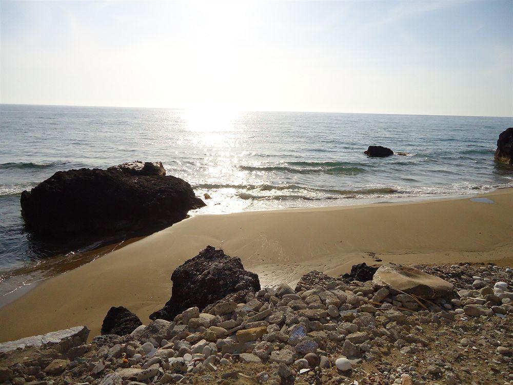 Pink Palace Beach Resort Agios Gordios  Exterior foto