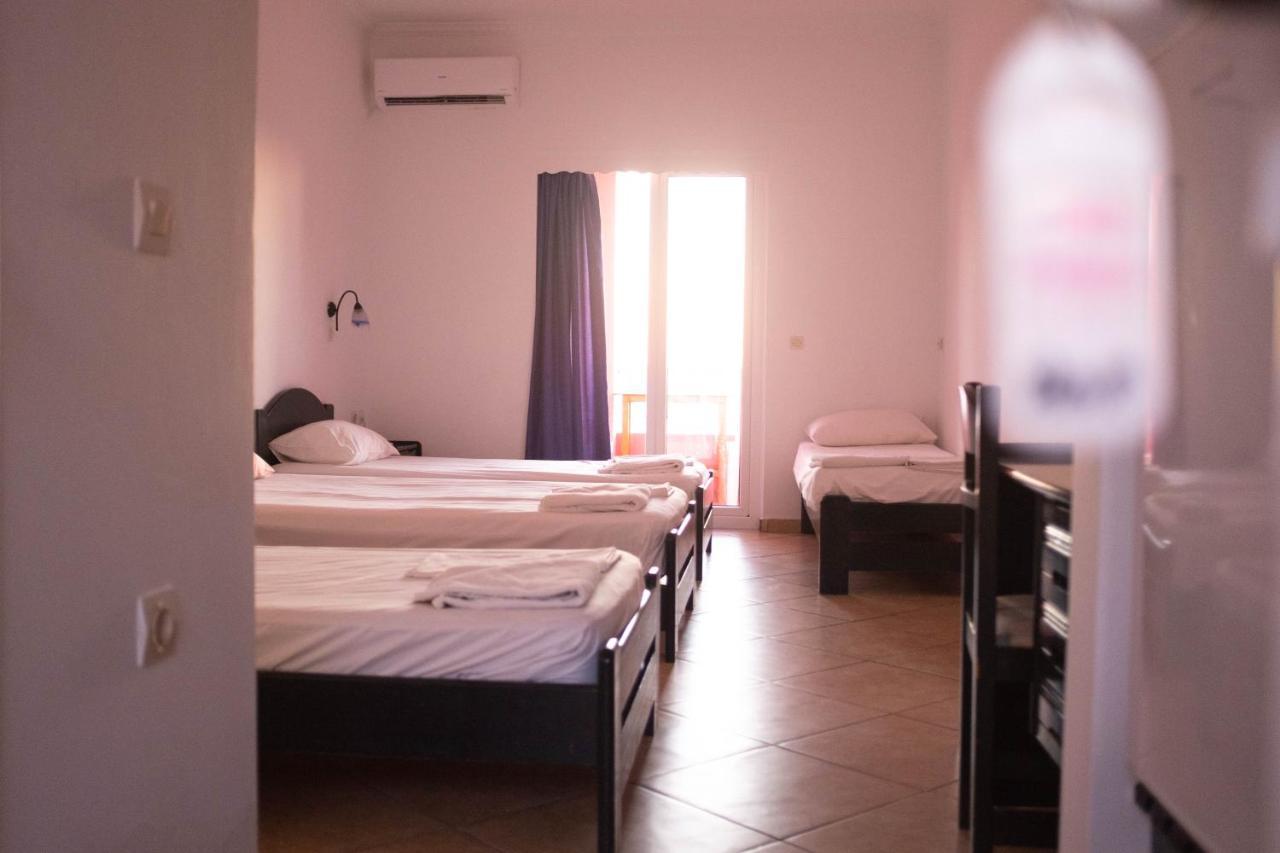 Pink Palace Beach Resort Agios Gordios  Exterior foto