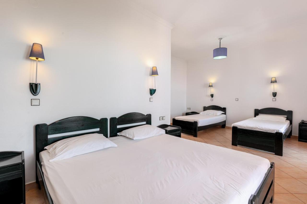 Pink Palace Beach Resort Agios Gordios  Exterior foto