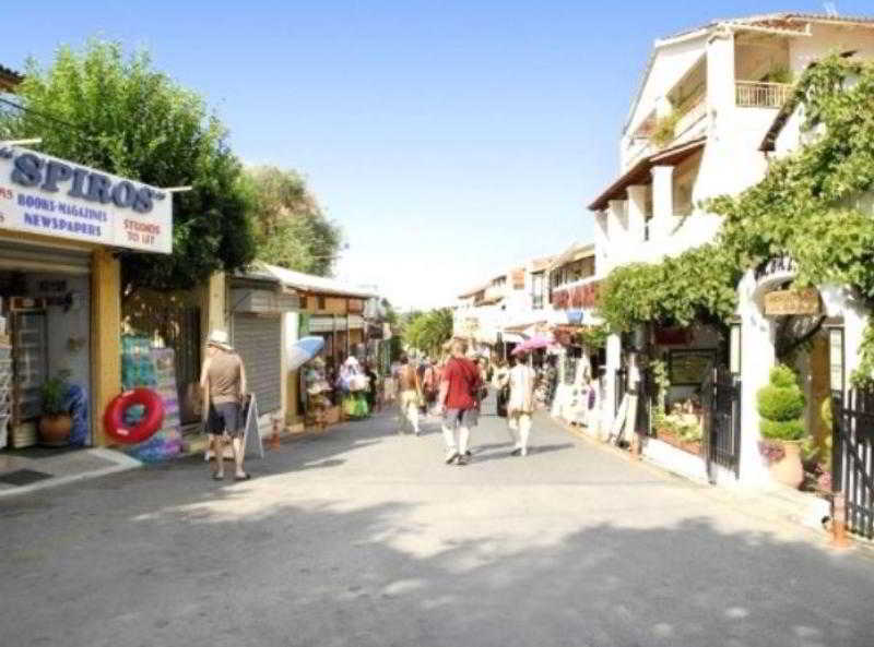 Pink Palace Beach Resort Agios Gordios  Exterior foto