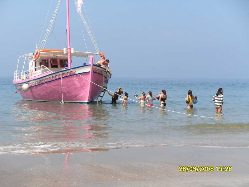 Pink Palace Beach Resort Agios Gordios  Exterior foto